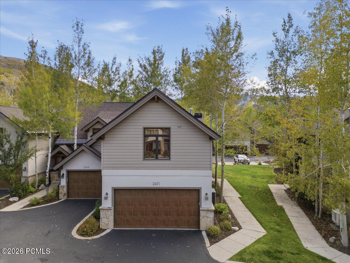 2471 Deer Lake Drive