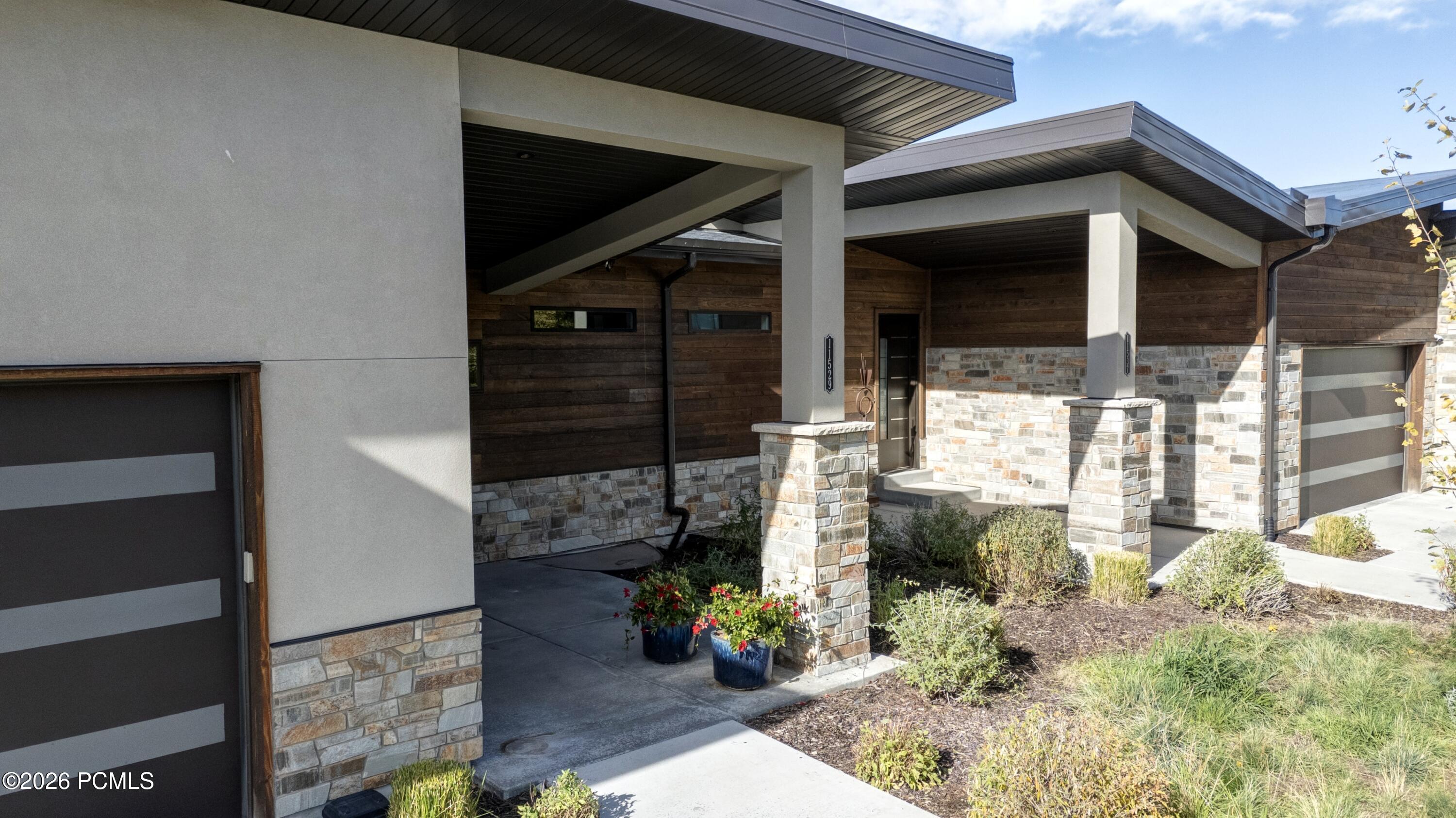 11529 N Groves Edge Drive