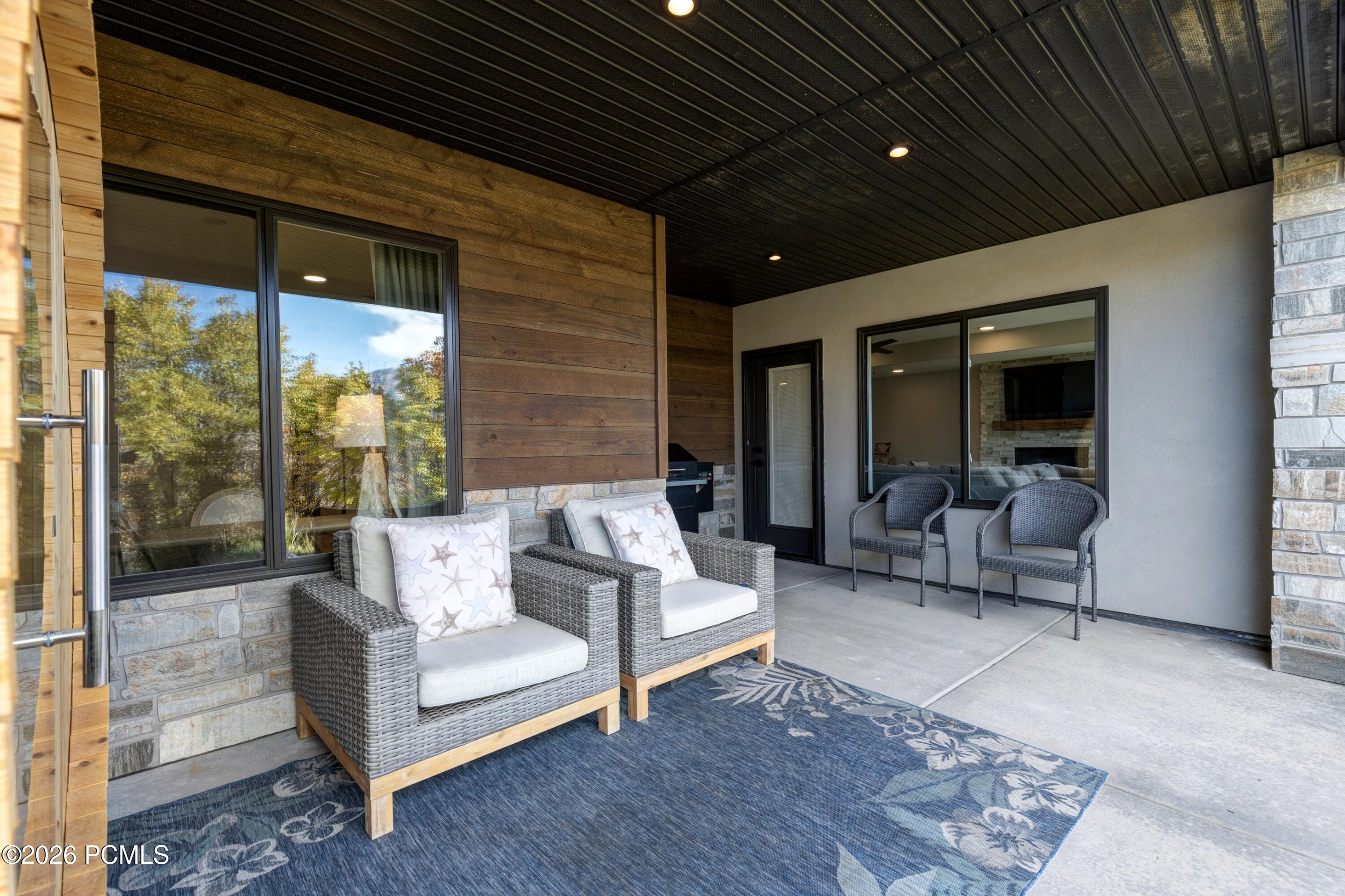 11529 N Groves Edge Drive