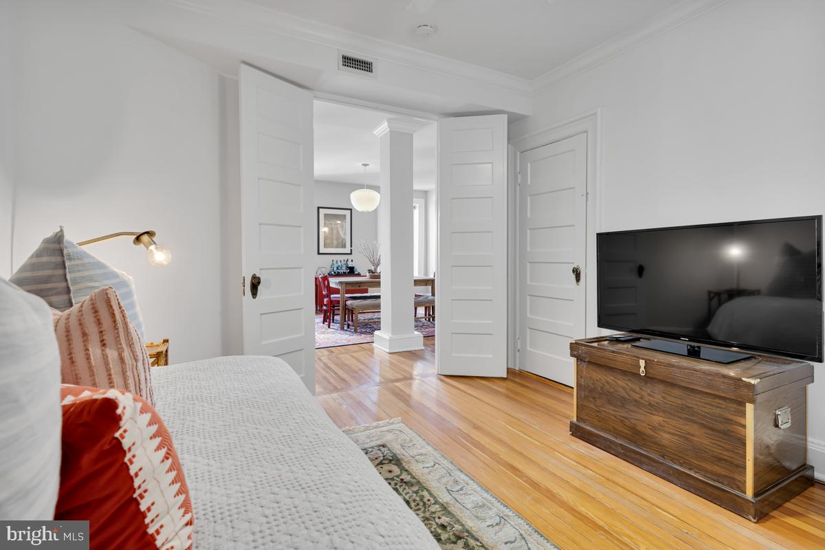 2022 COLUMBIA ROAD NW Unit: 406