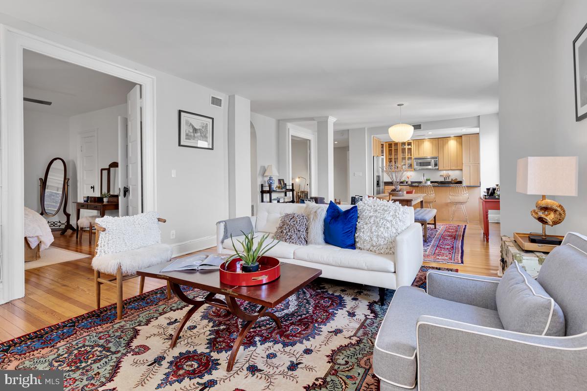 2022 COLUMBIA ROAD NW Unit: 406