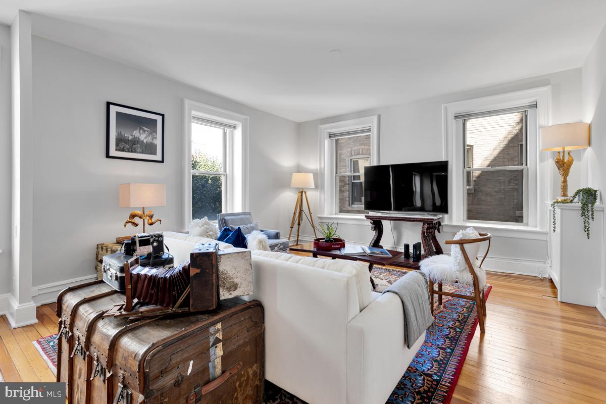 2022 COLUMBIA ROAD NW Unit: 406