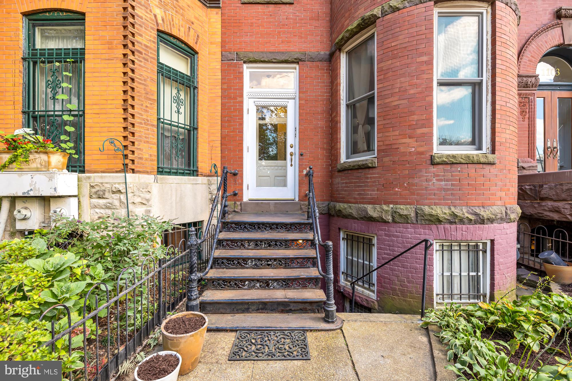 1105 East Capitol STREET SE Unit: 4