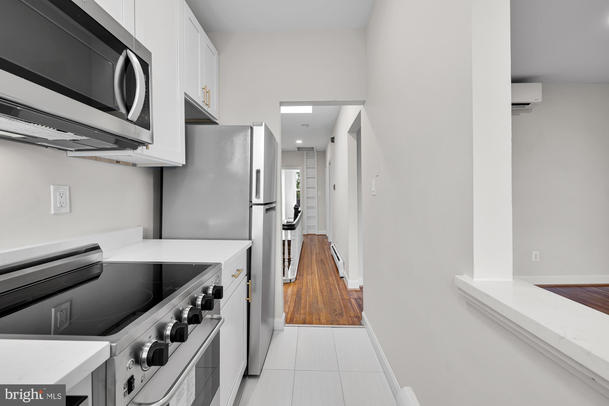 1105 East Capitol STREET SE Unit: 4