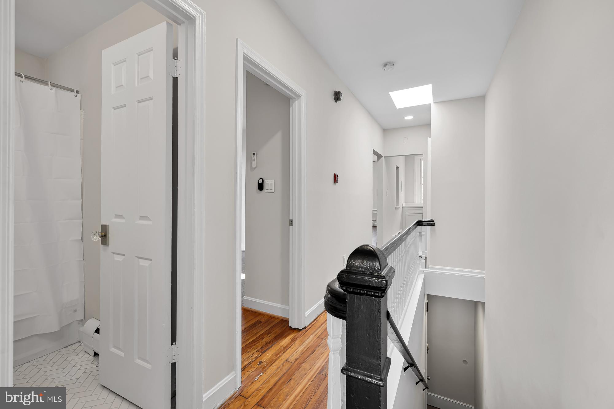 1105 East Capitol STREET SE Unit: 4