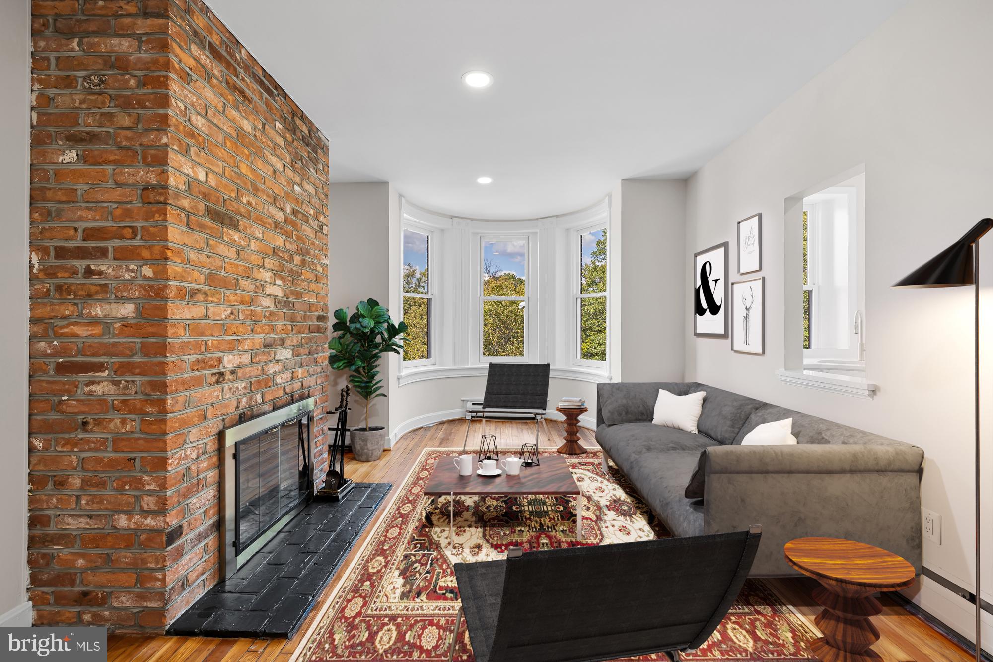 1105 East Capitol STREET SE Unit: 4