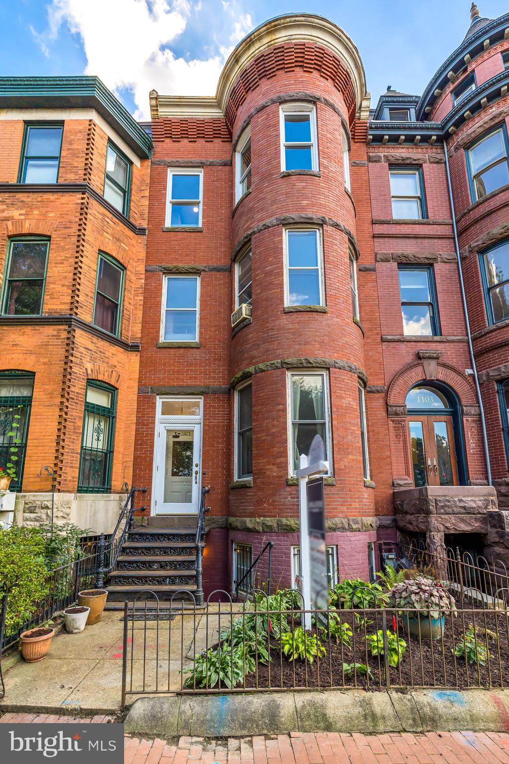 1105 East Capitol STREET SE Unit: 4