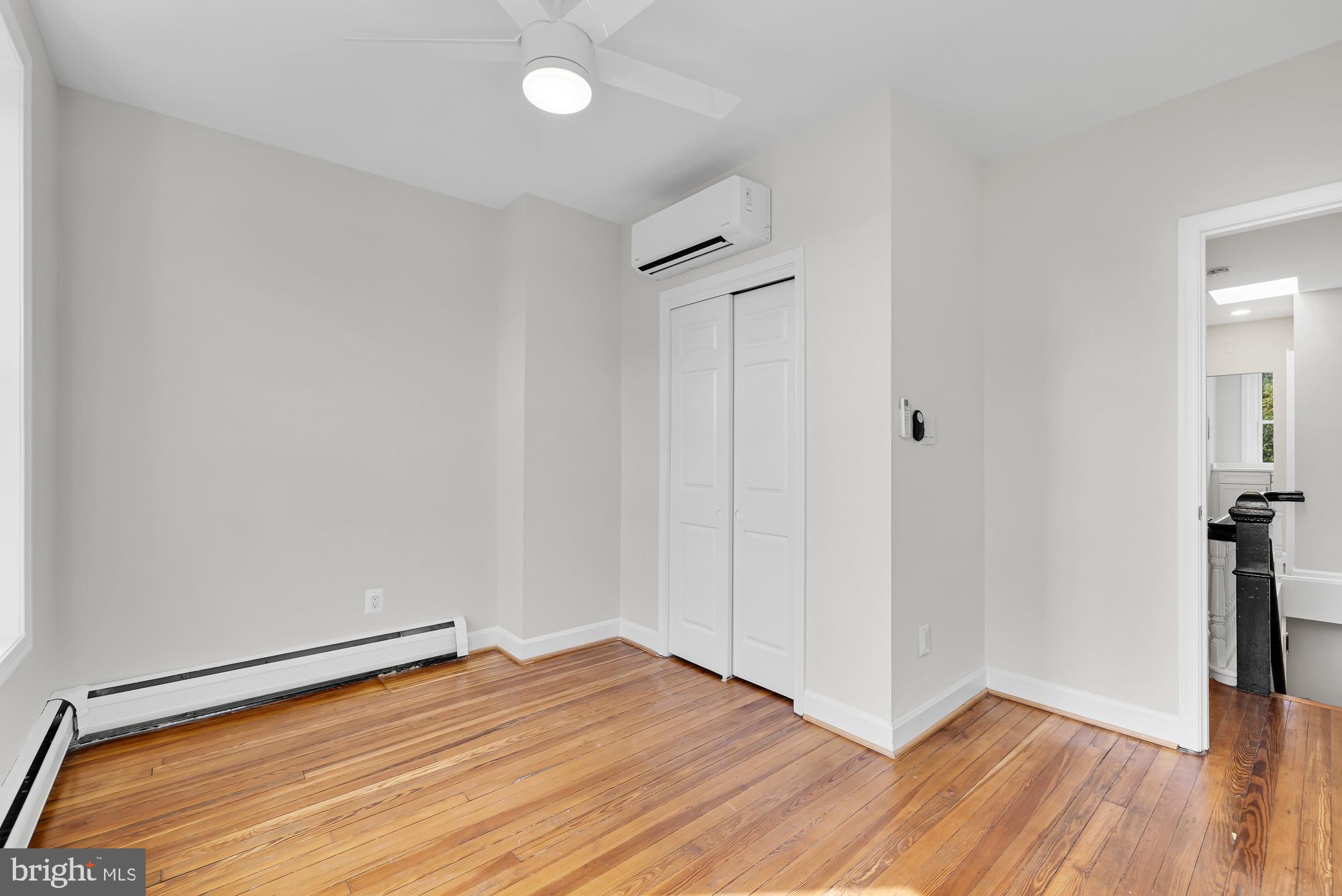 1105 East Capitol STREET SE Unit: 4