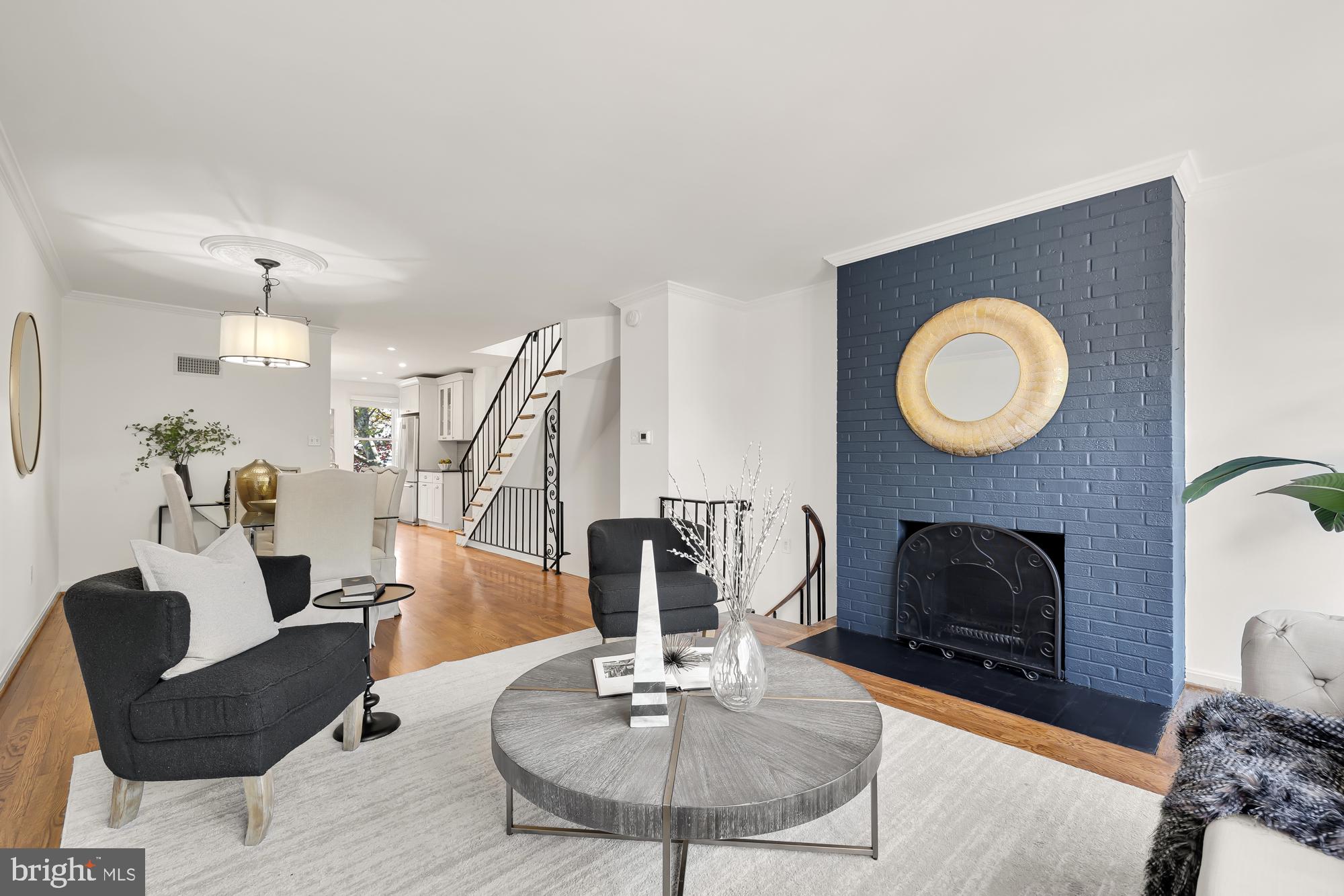 416 6th STREET NE