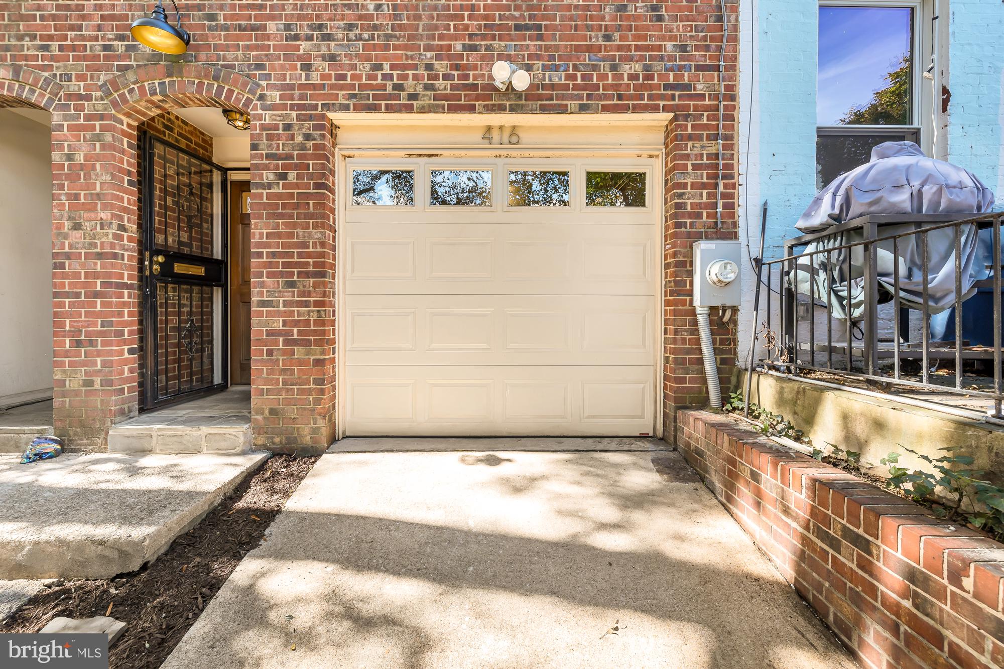 416 6th STREET NE