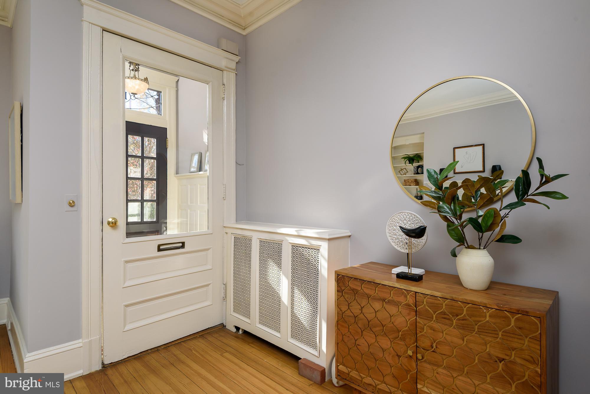 1014 Massachusetts AVENUE NE