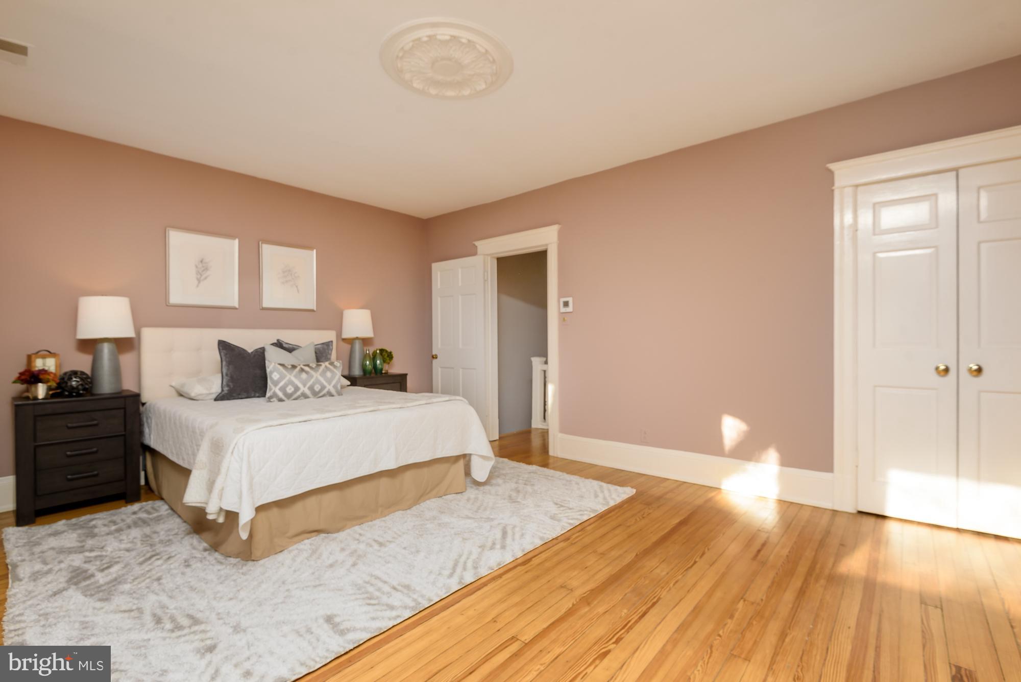 1014 Massachusetts AVENUE NE