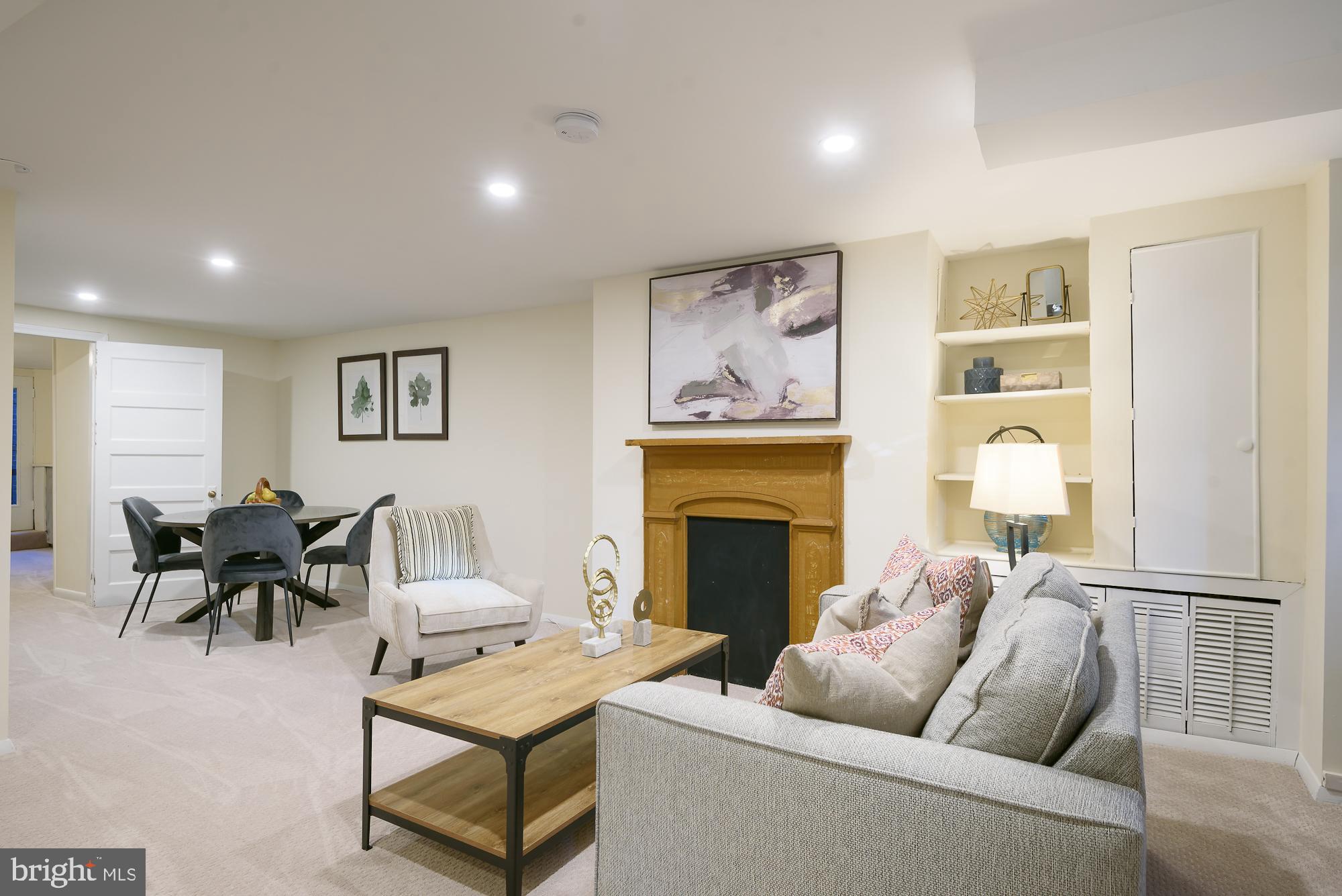 1014 Massachusetts AVENUE NE