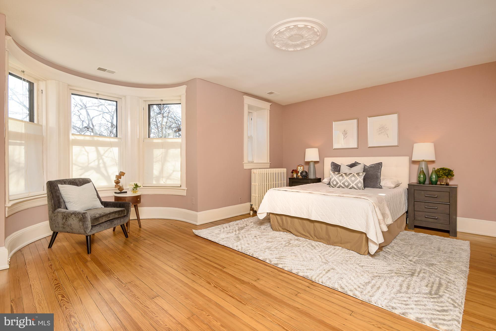 1014 Massachusetts AVENUE NE