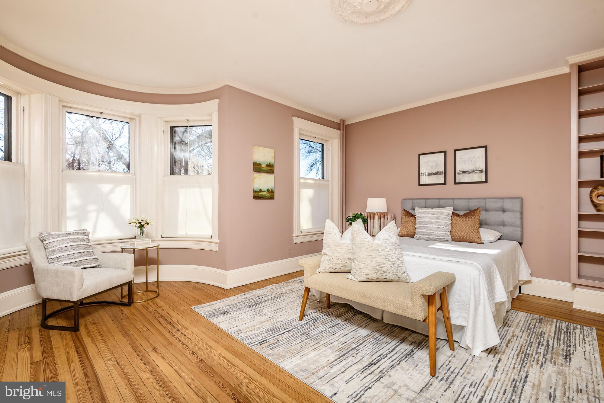 1014 Massachusetts AVENUE NE