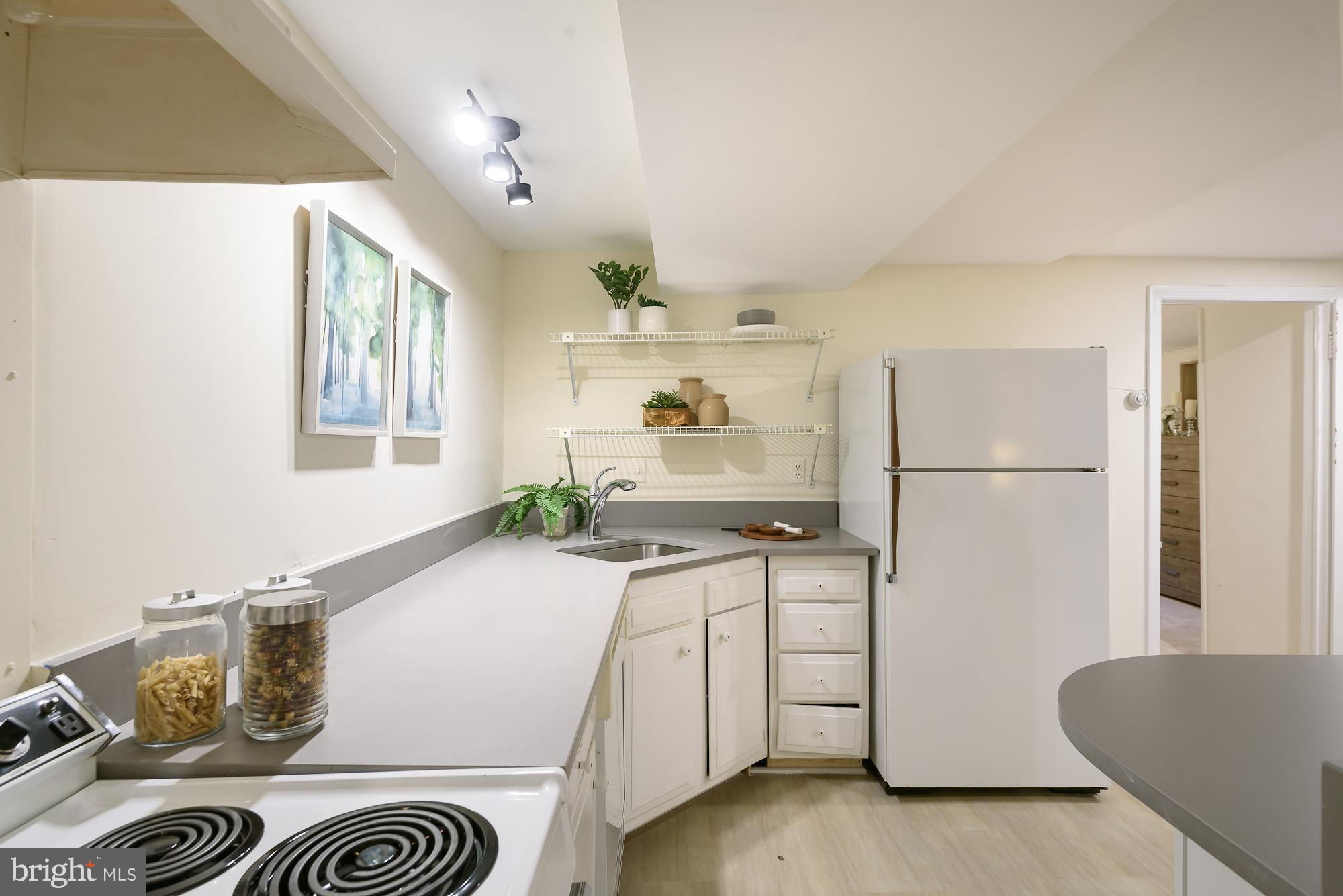 1014 Massachusetts AVENUE NE