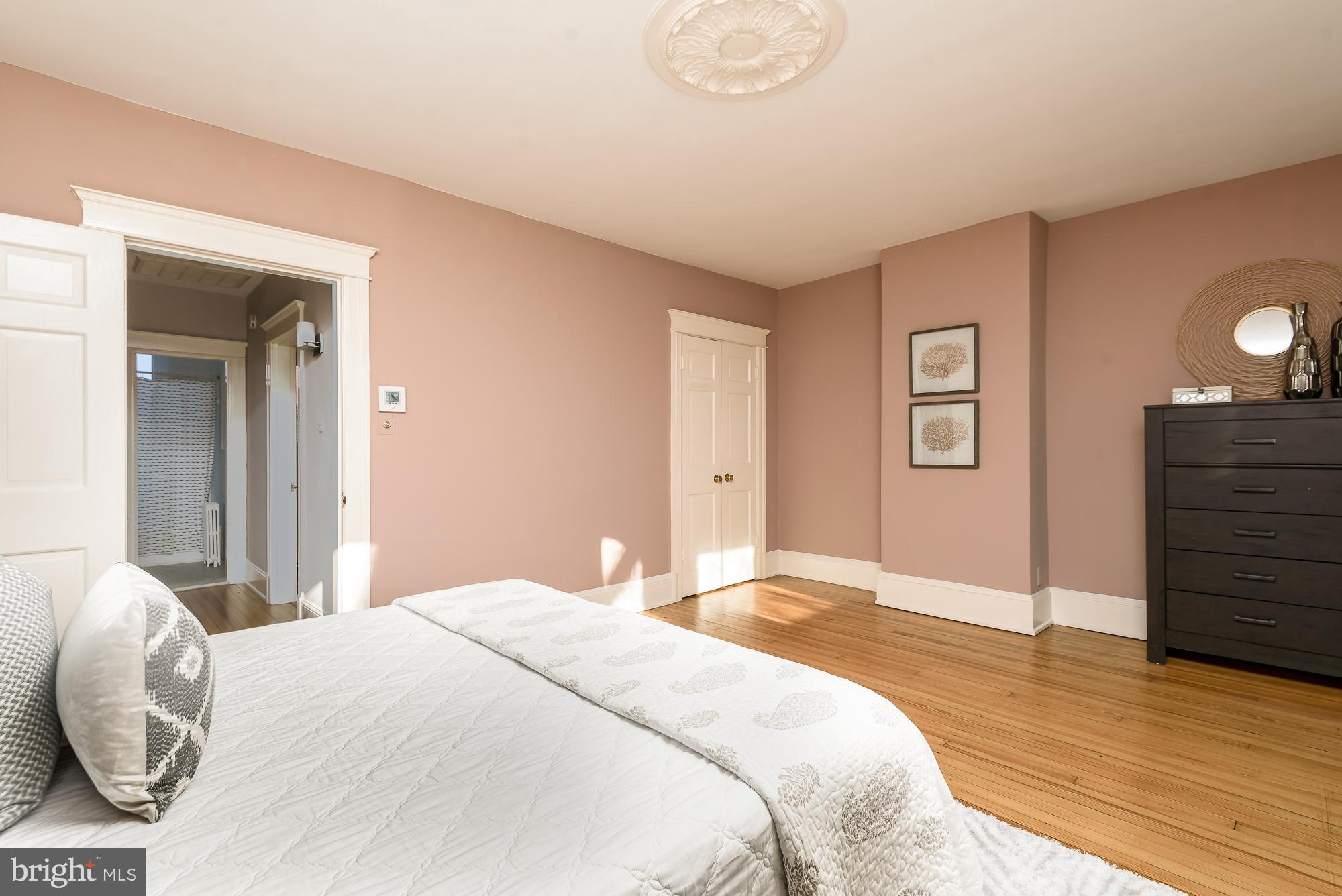 1014 Massachusetts AVENUE NE