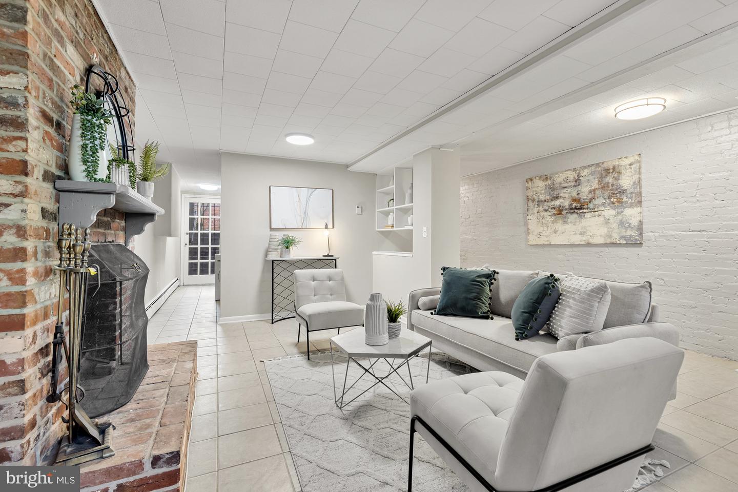 124 6th Street NE