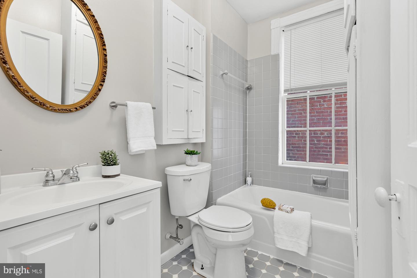 124 6th Street NE