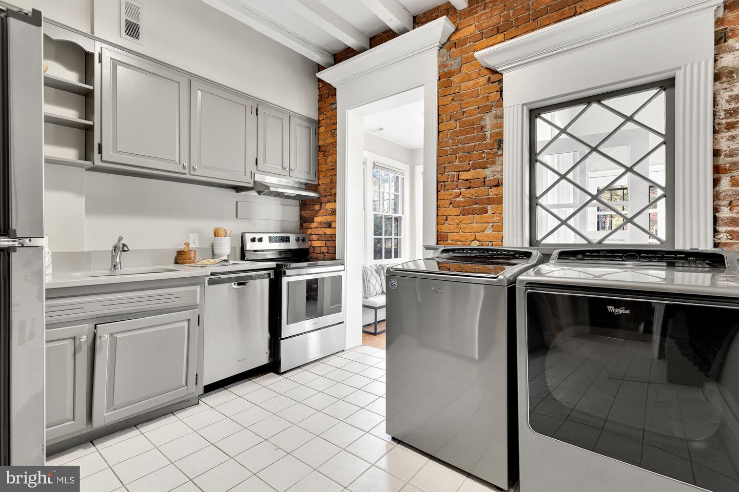 124 6th Street NE
