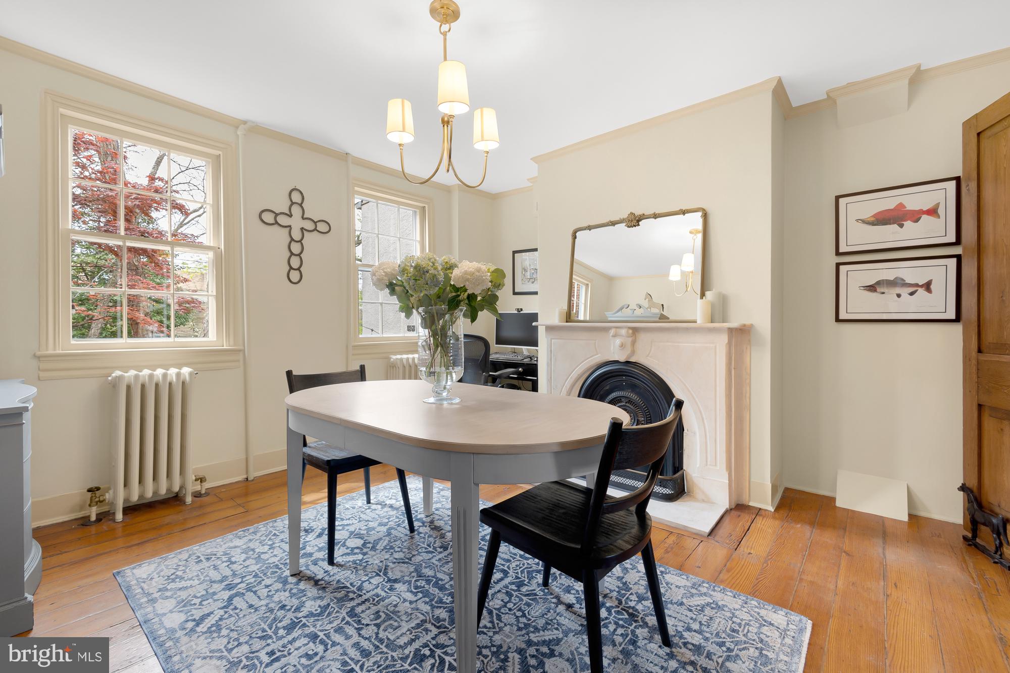 319 4th St SE