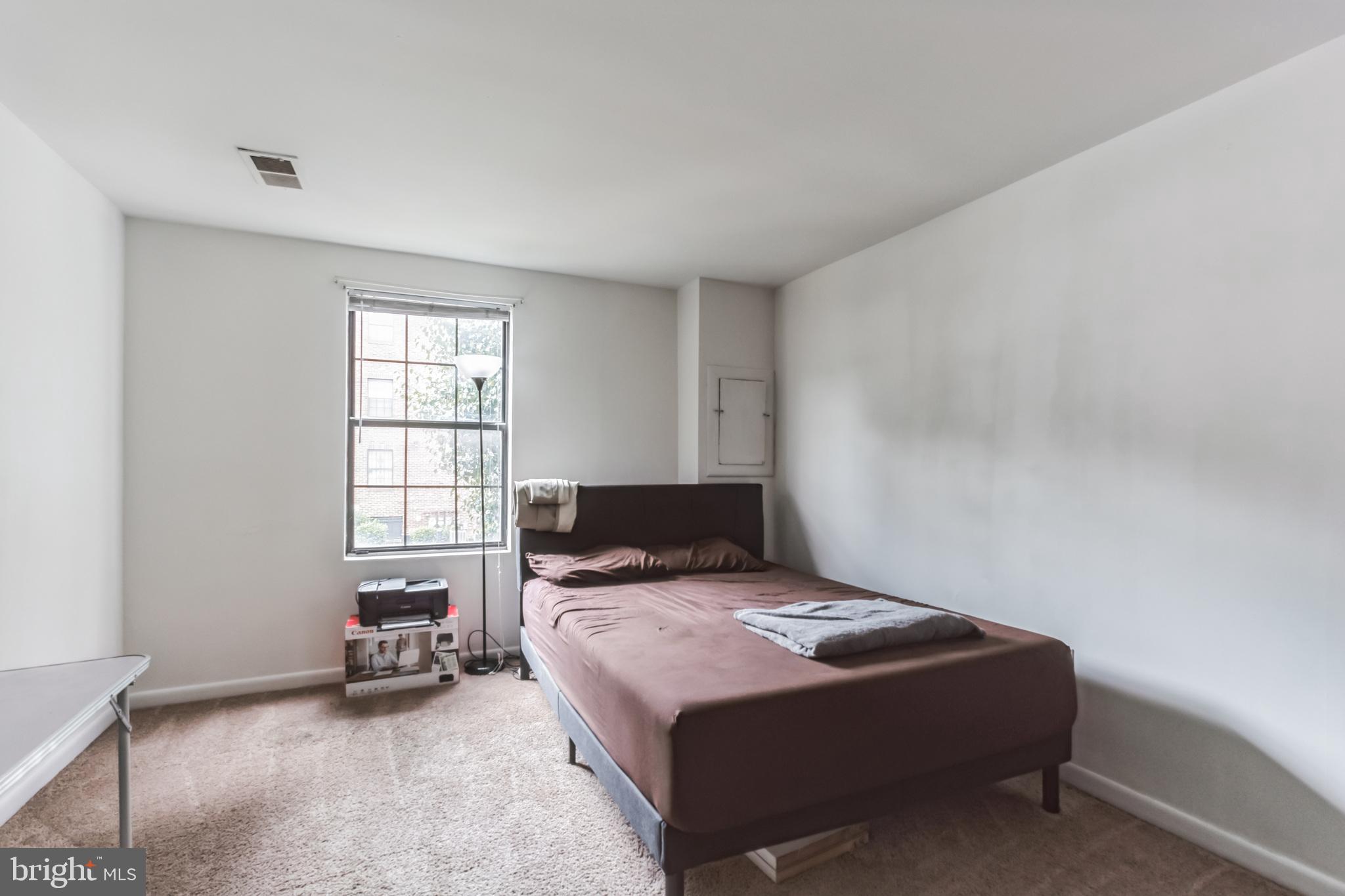 2131 Young St SE #101