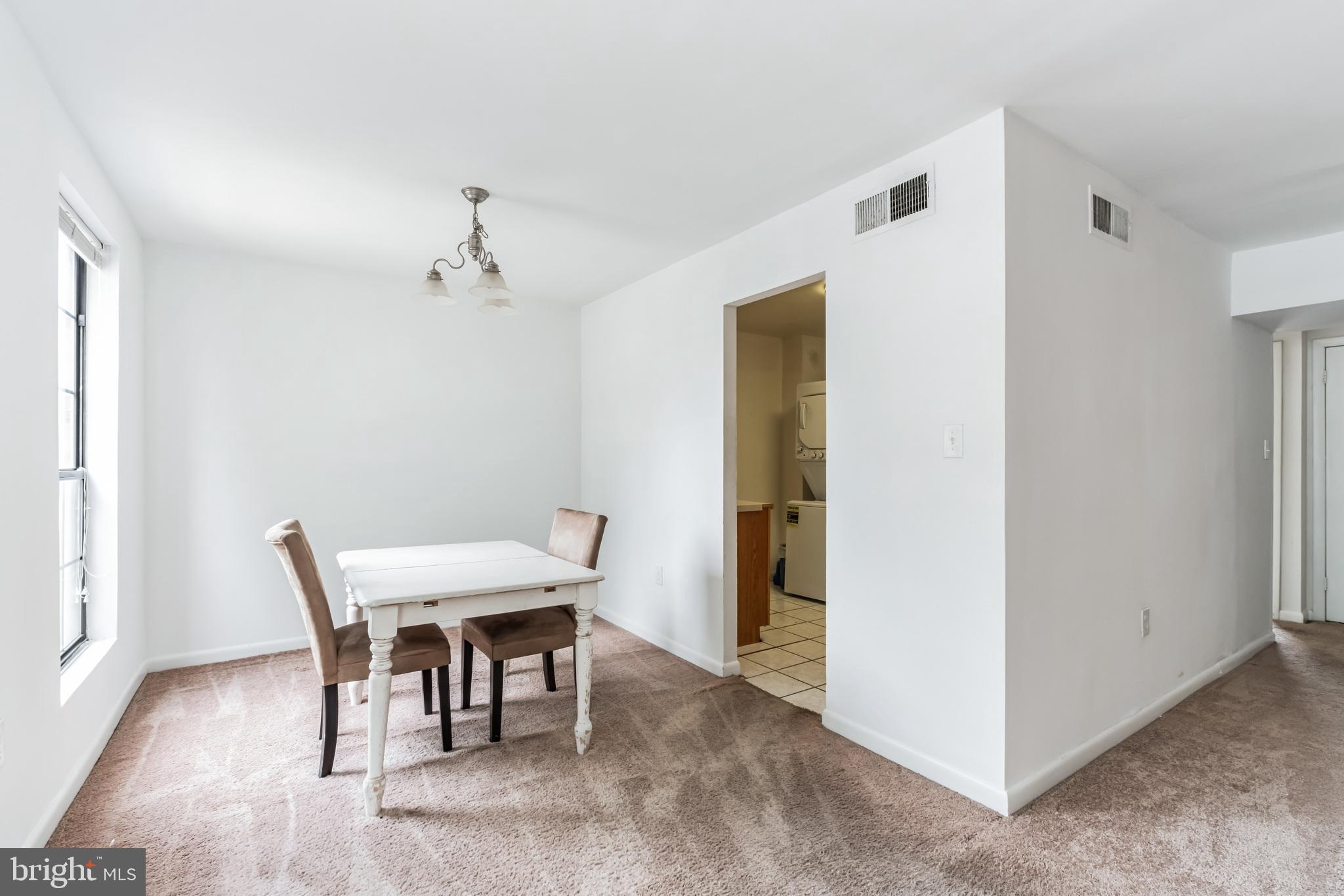 2131 Young St SE #101