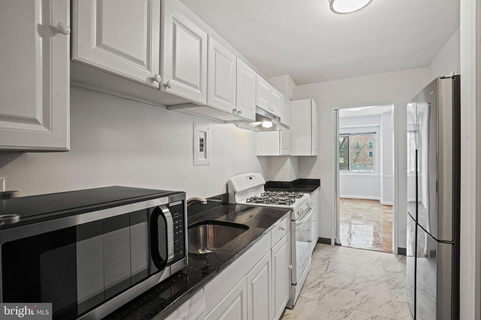 4201 Cathedral Ave NW #602w