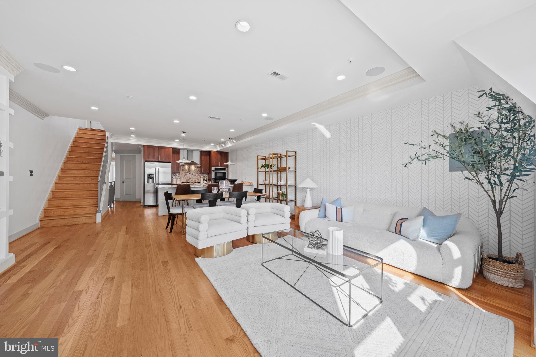 2448 ONTARIO ROAD NW 4