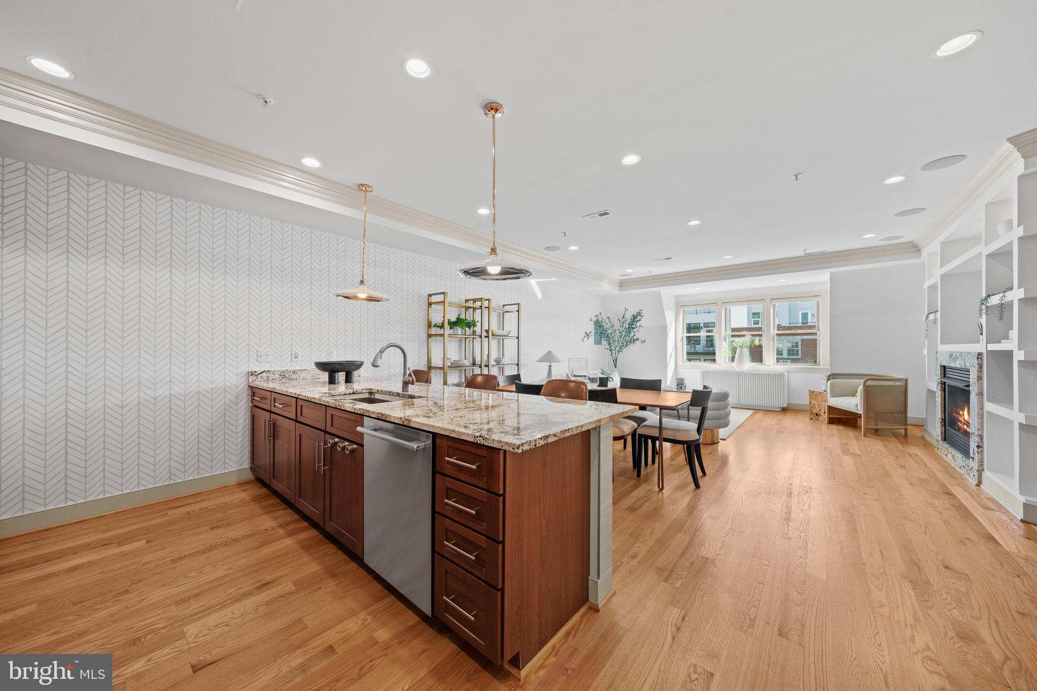 2448 ONTARIO ROAD NW 4