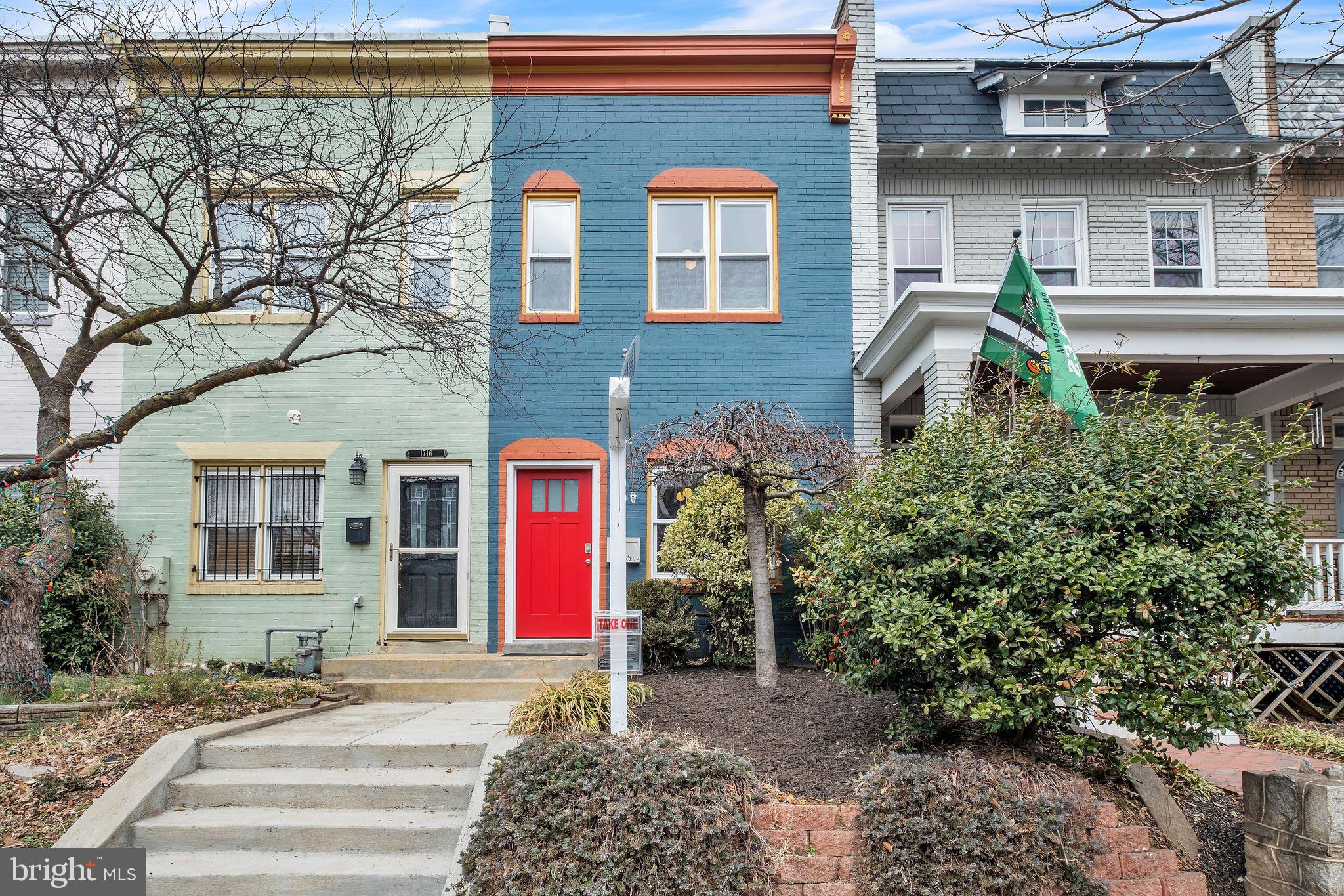 1716-Half A St SE