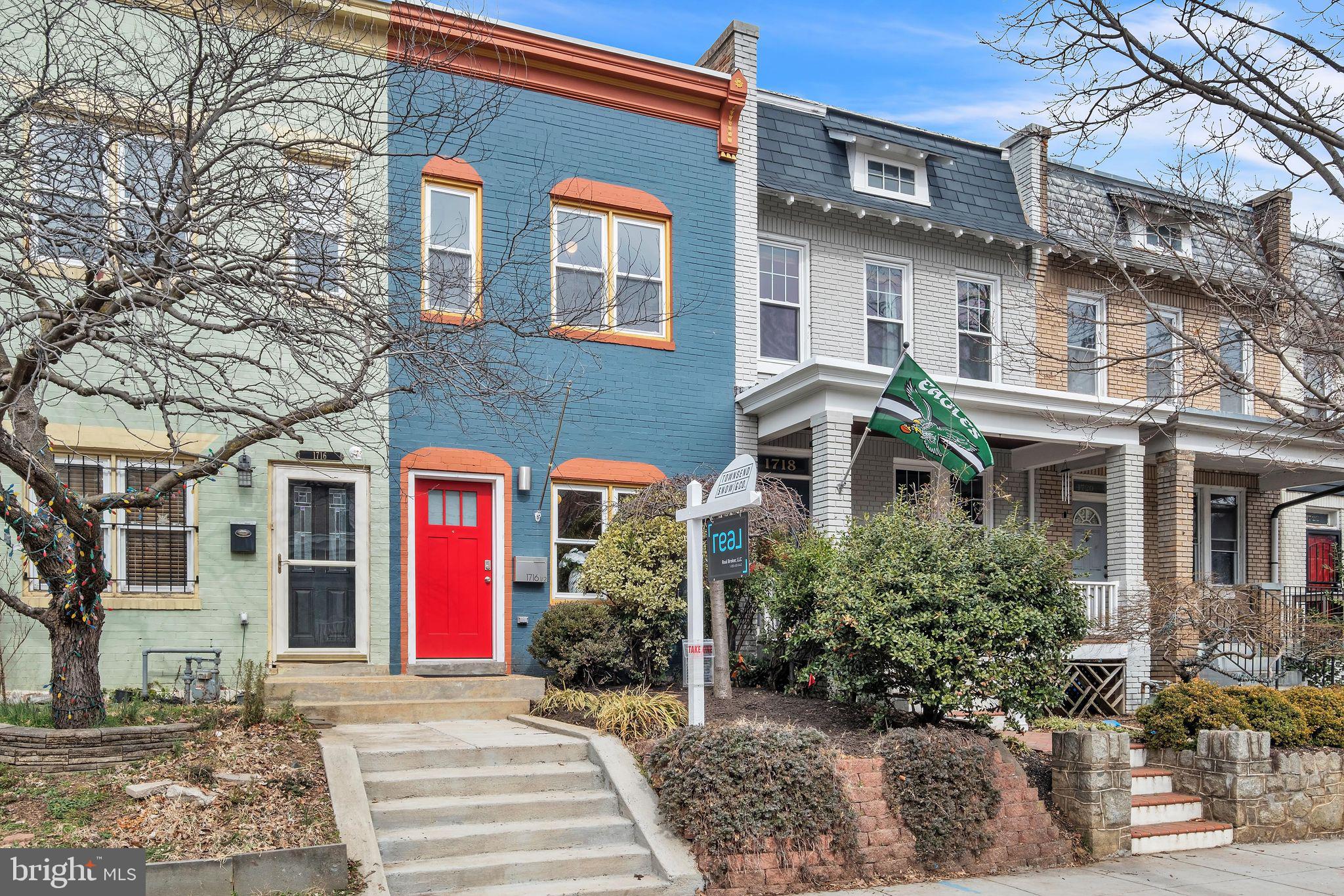 1716-Half A St SE
