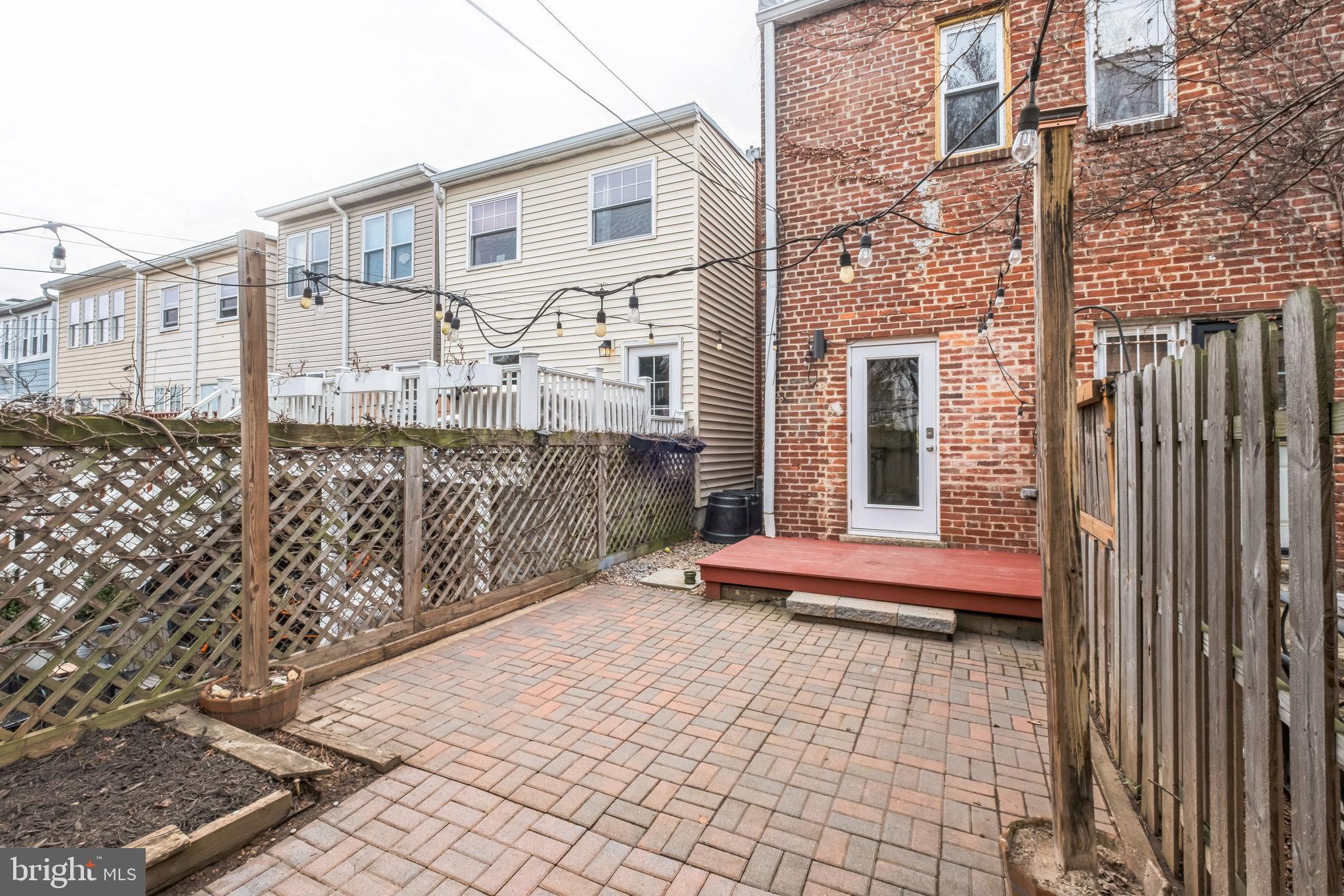 1716-Half A St SE