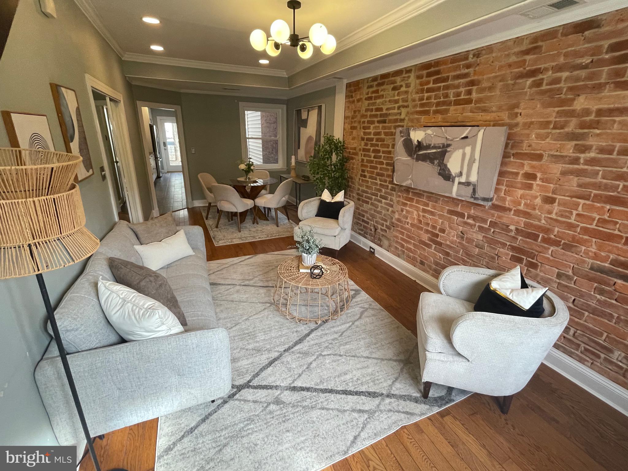 1716-Half A St SE