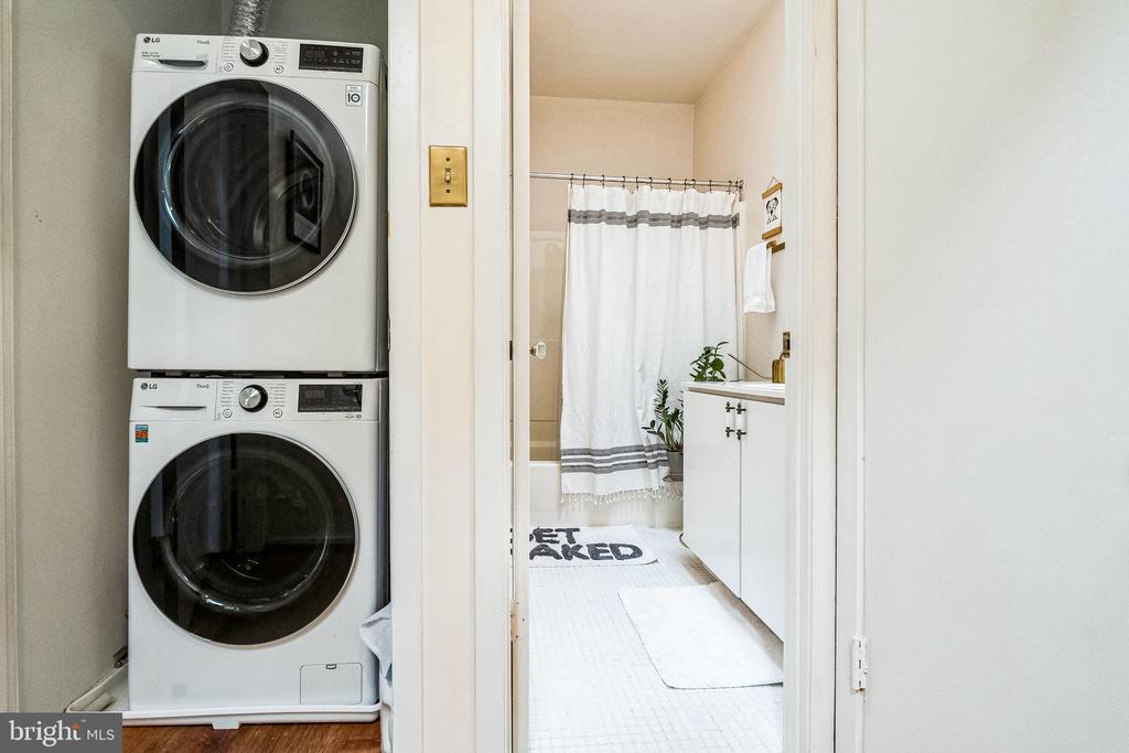 1341 East Capitol SE #303