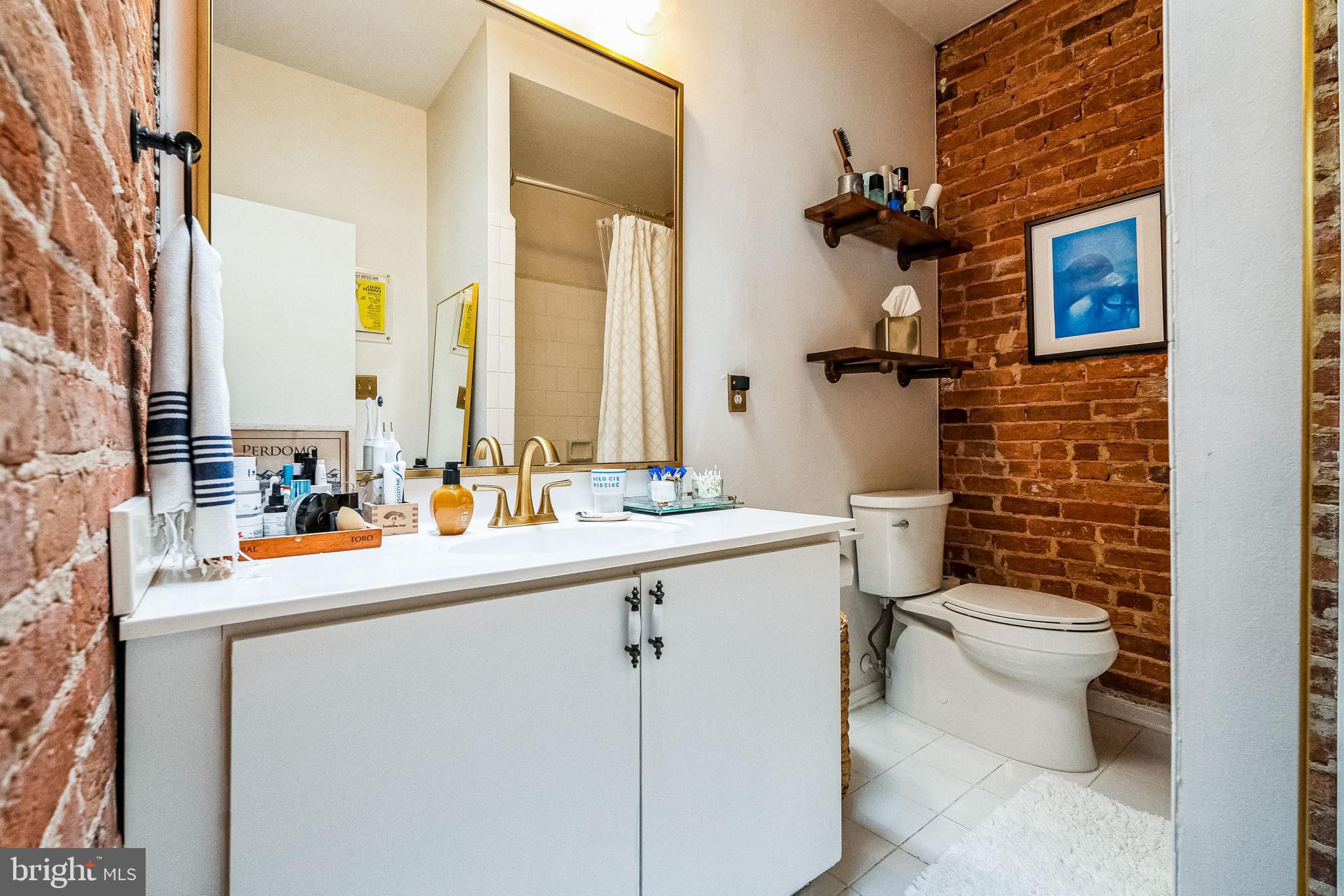 1341 East Capitol SE #303