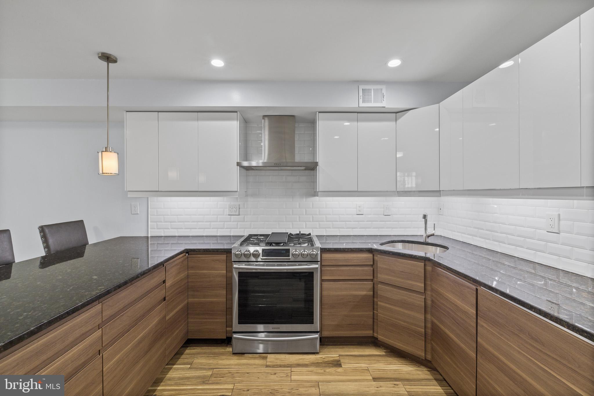 723 DELAWARE AVENUE SW 219