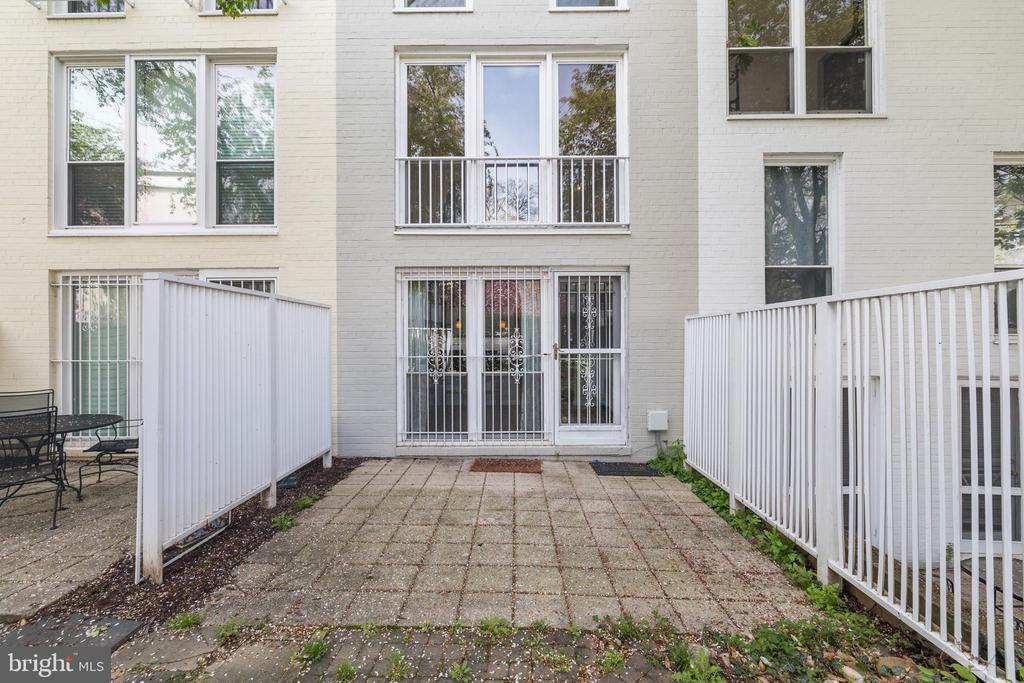 723 DELAWARE AVENUE SW 219