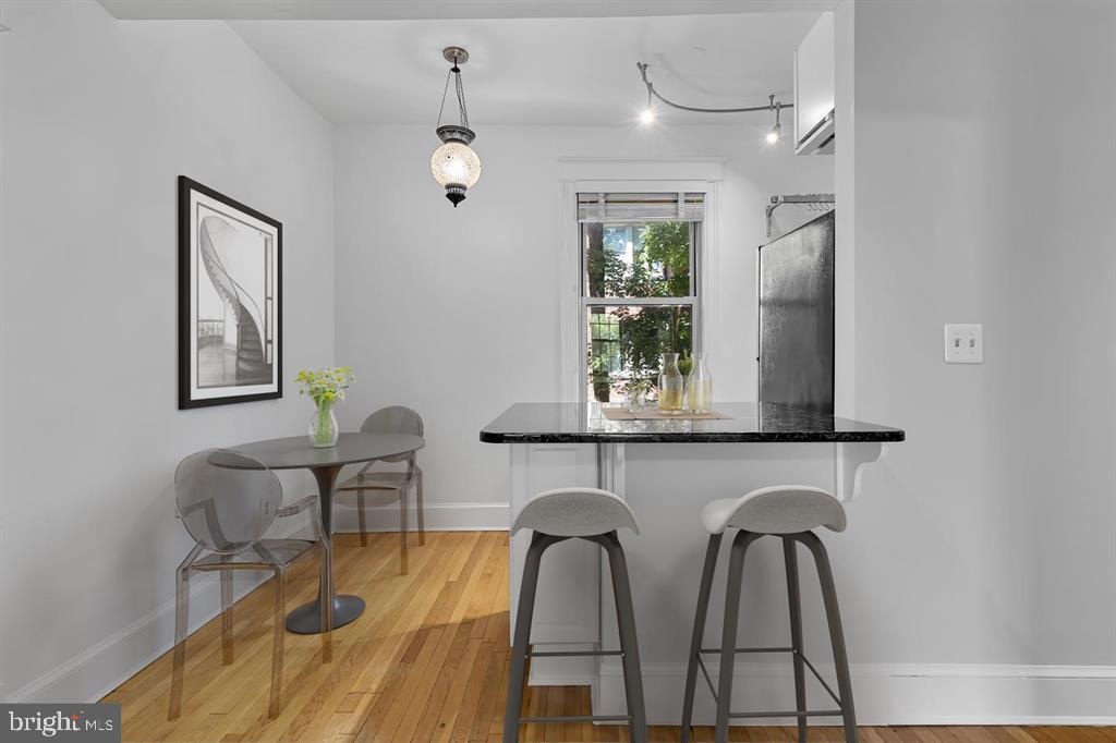 18 9TH STREET NE 302