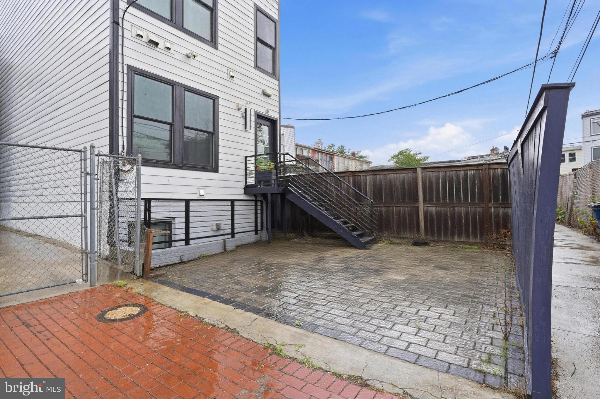256 15TH STREET SE #7