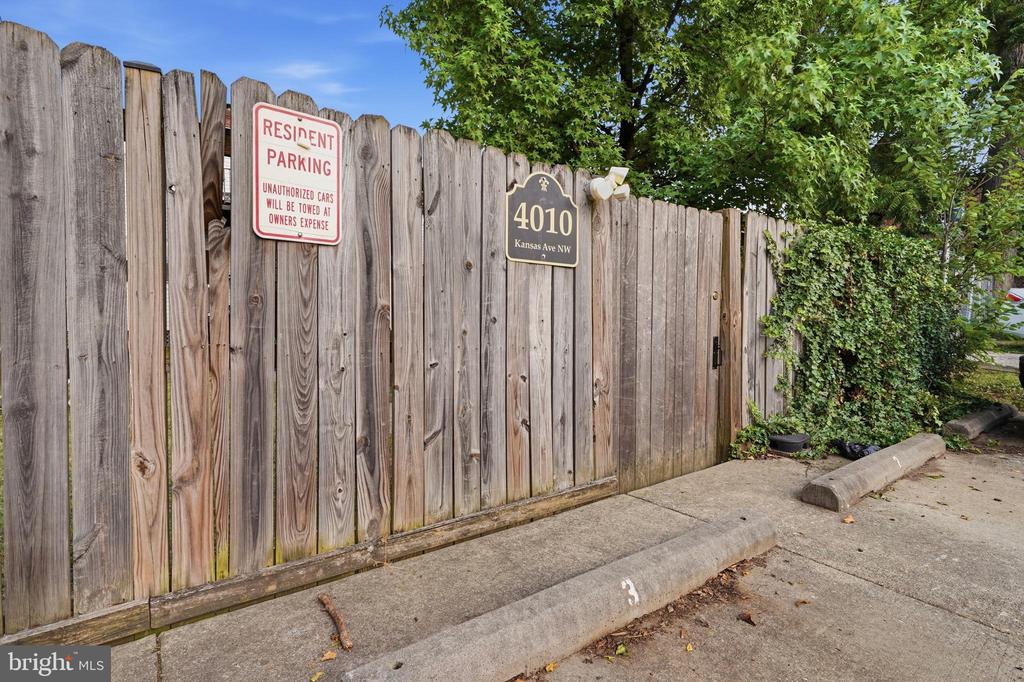 4010 KANSAS AVENUE NW Unit: 2