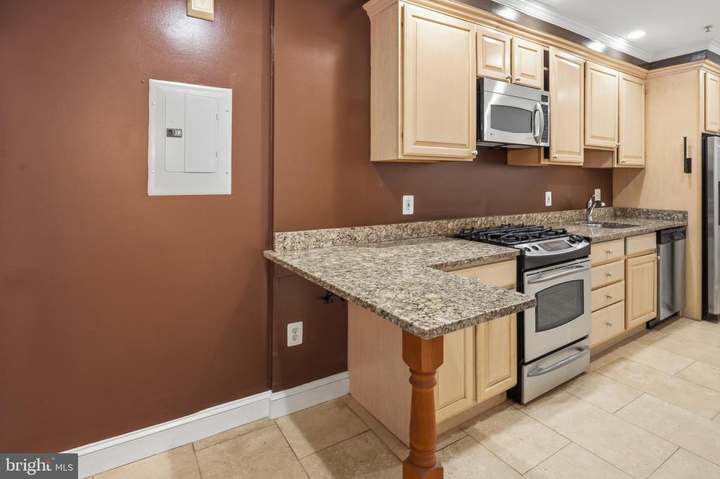 4010 KANSAS AVENUE NW Unit: 2
