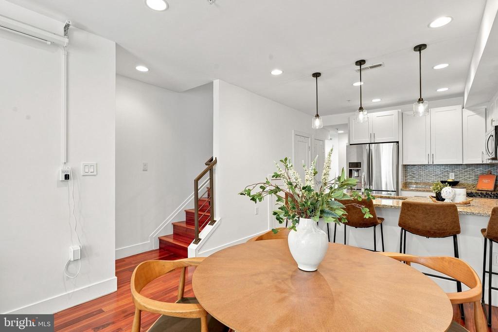 1512 F STREET NE Unit: 2
