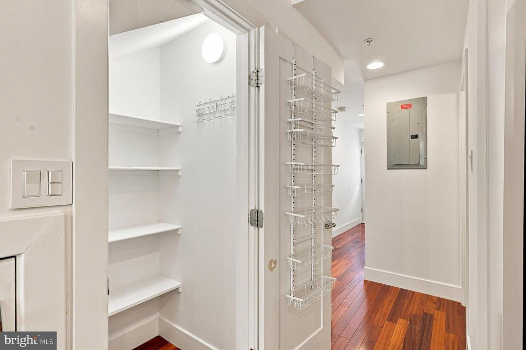1512 F STREET NE Unit: 2