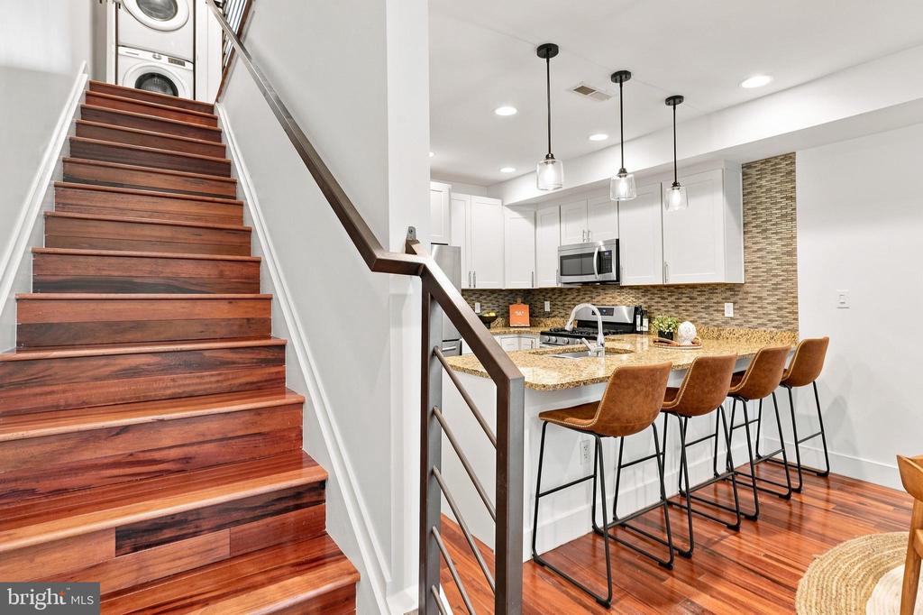 1512 F STREET NE Unit: 2