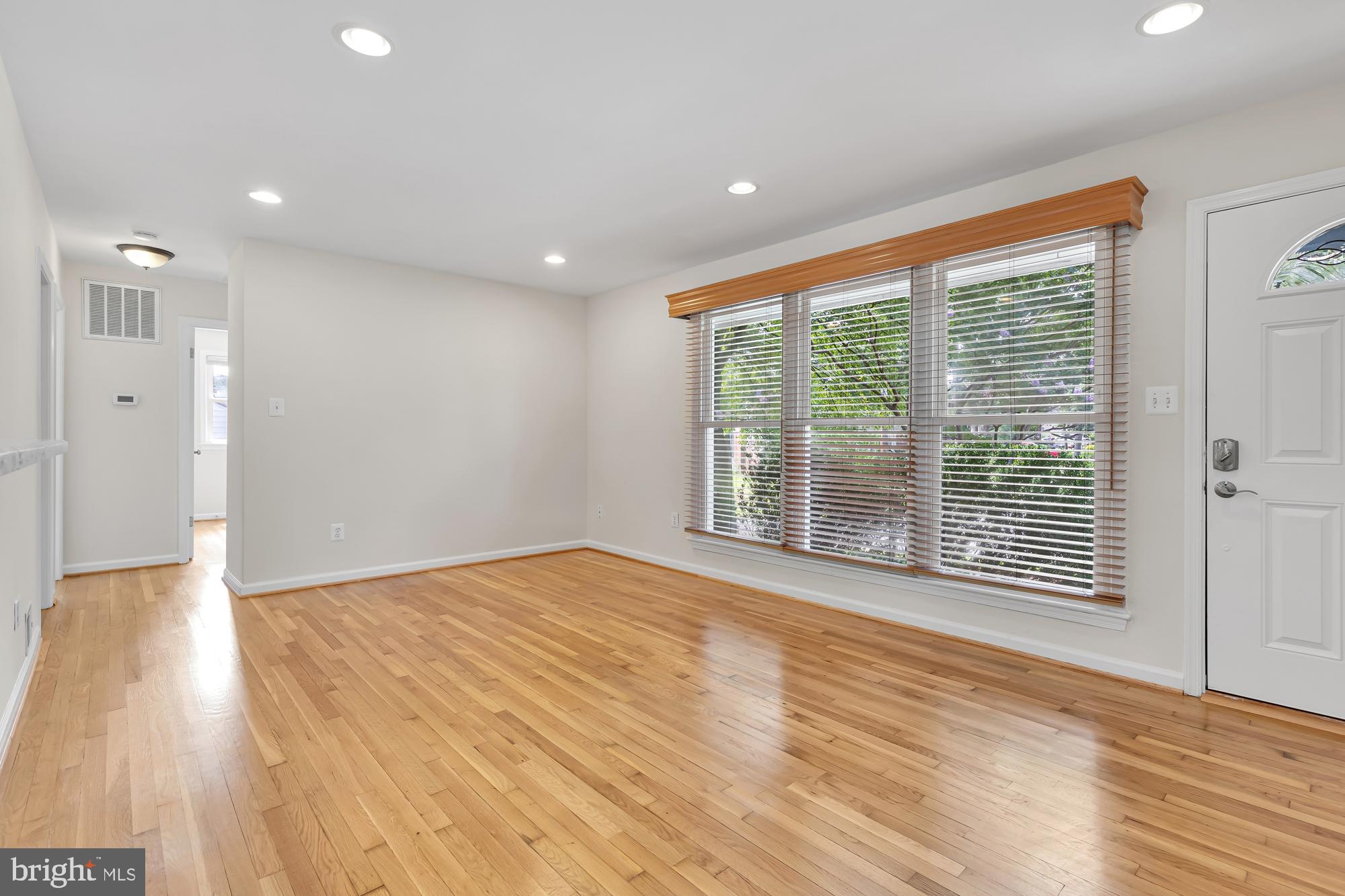 8312 CATHEDRAL AVENUE