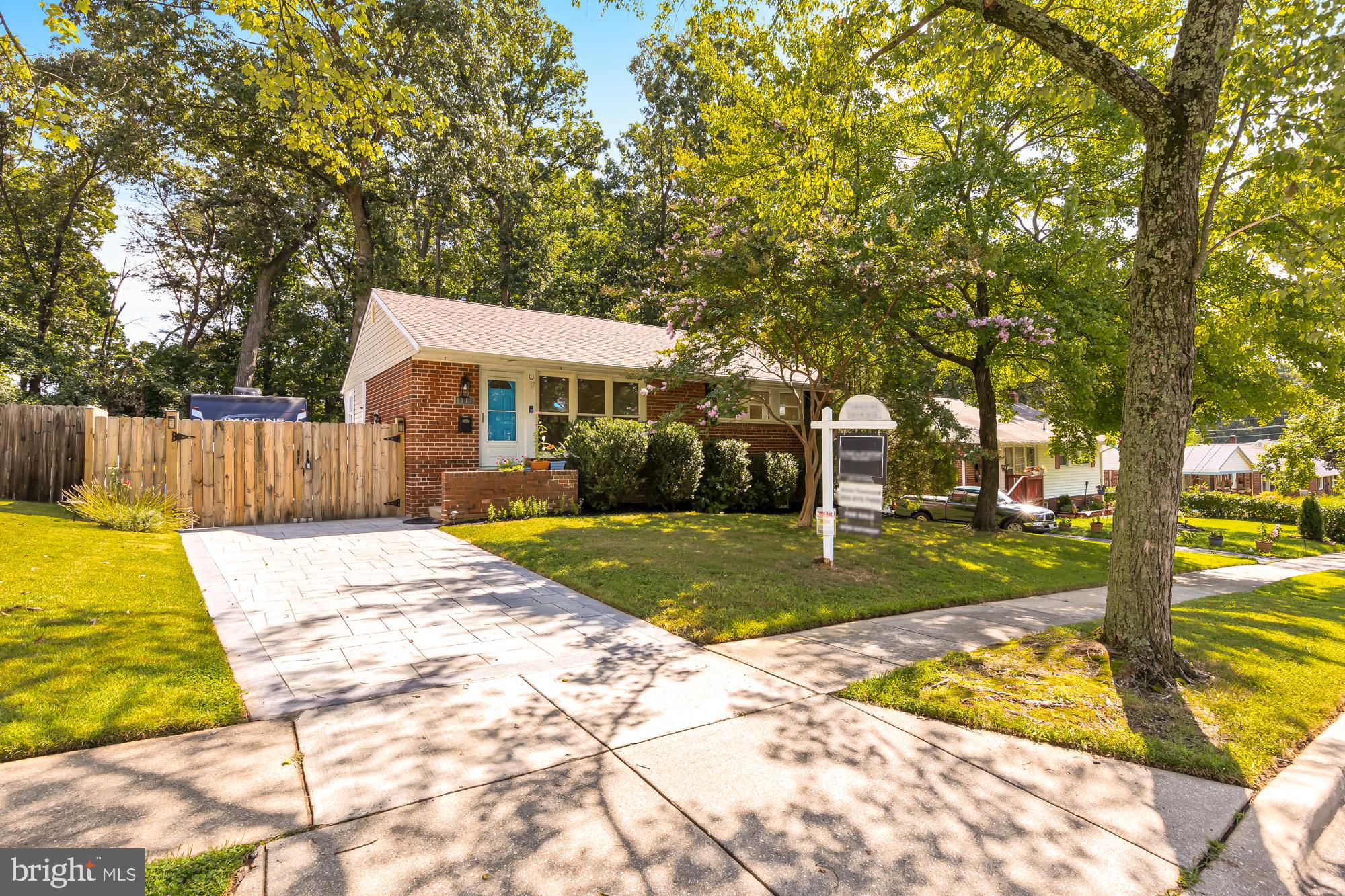 8312 CATHEDRAL AVENUE