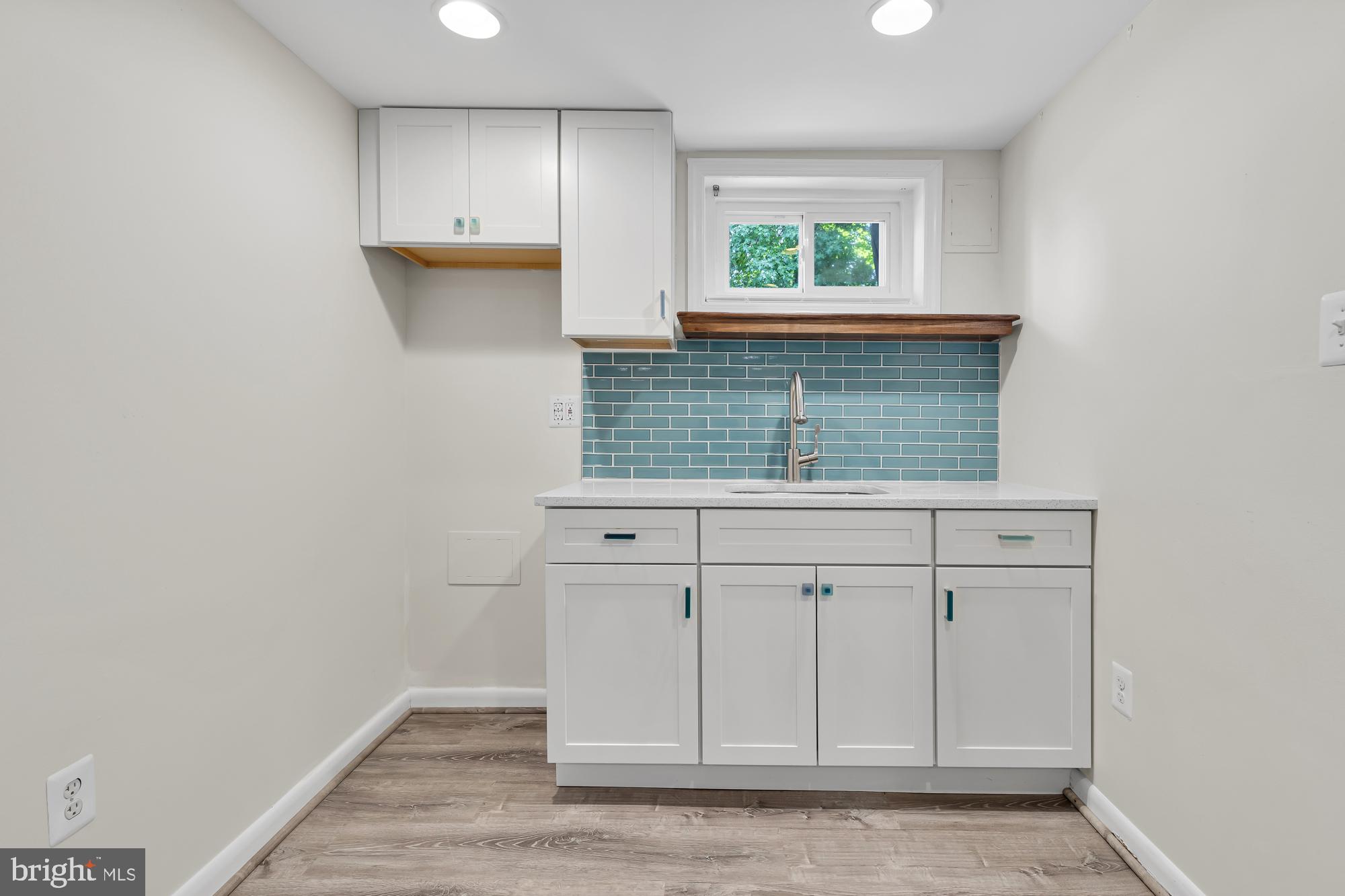 8312 CATHEDRAL AVENUE