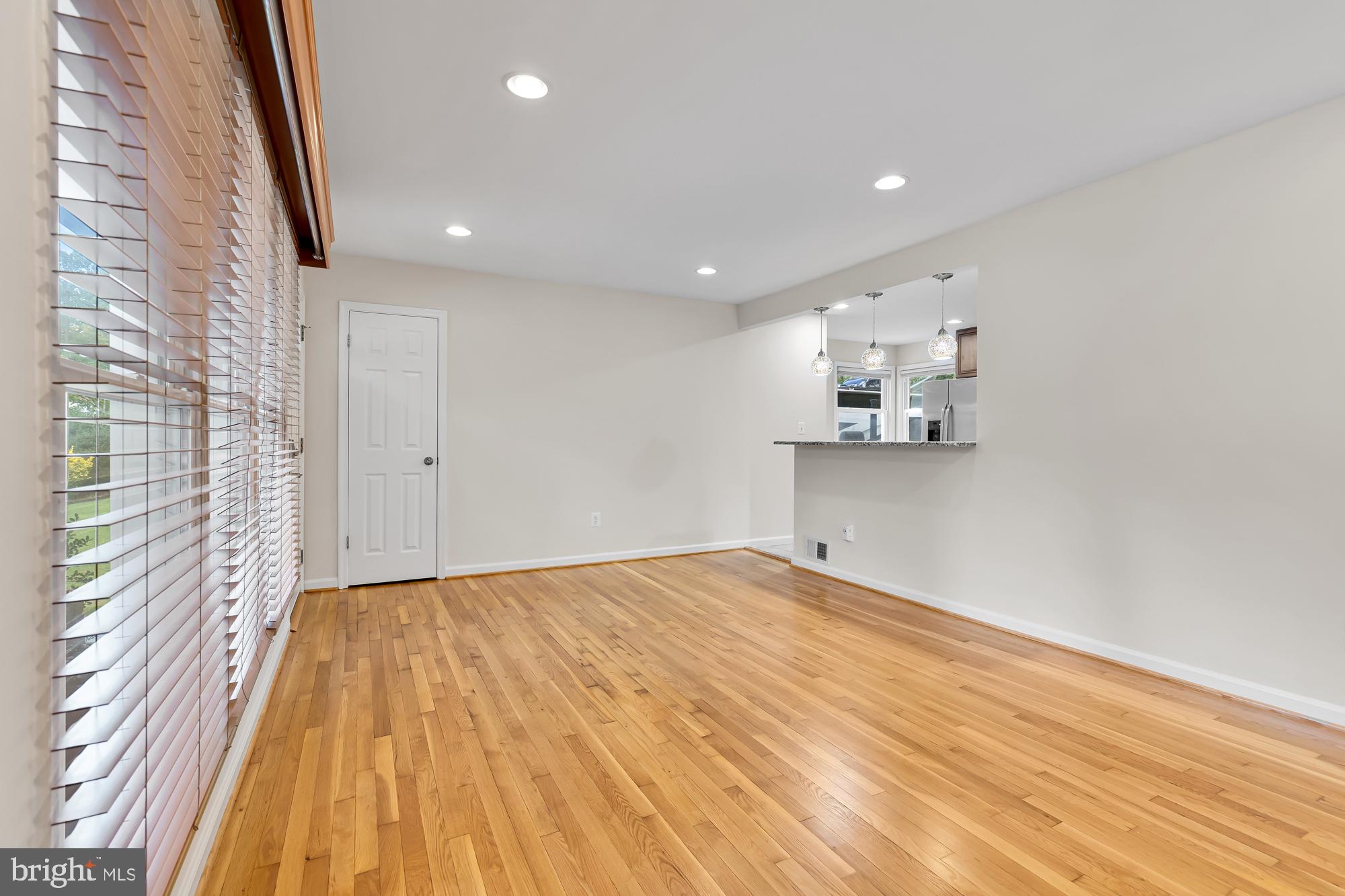 8312 CATHEDRAL AVENUE