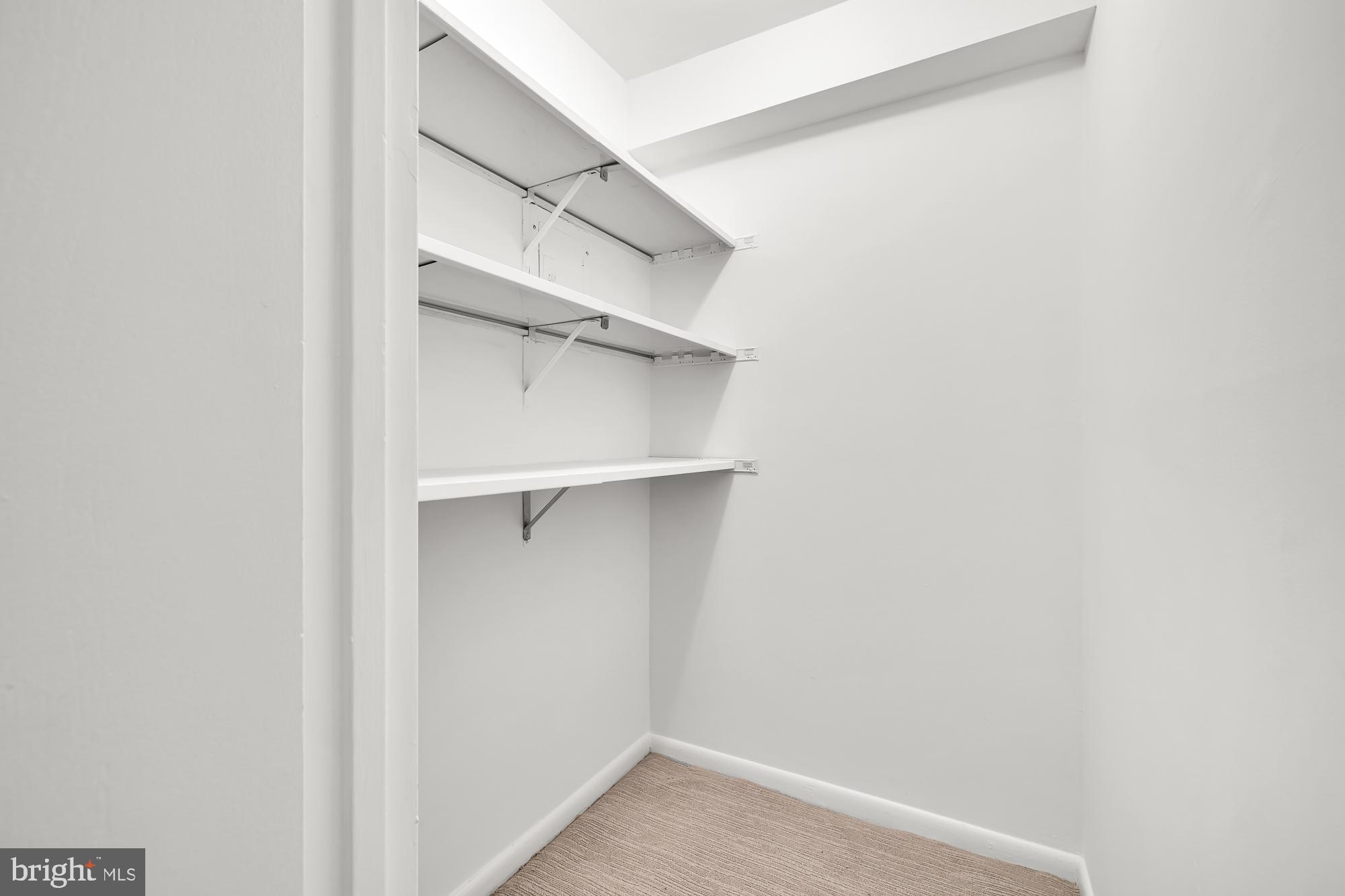 6986 Hanover PARKWAY Unit: 201